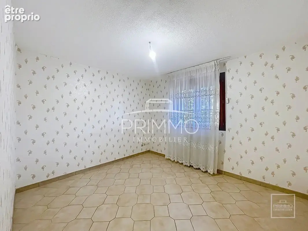 Caluire-et-cuire ? crépieux ? maison familiale 146 m² ? terrain 830 m² ? sous-sol complet de 100 m² - photo 7