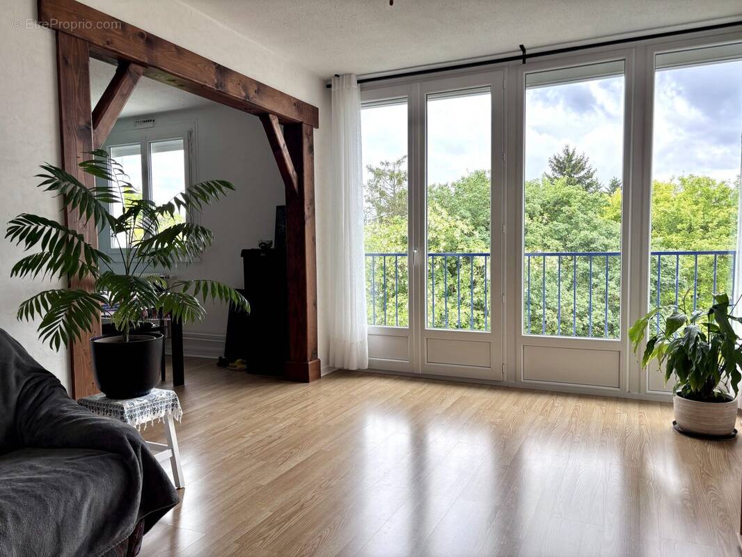Appartement à CHEVIGNY-SAINT-SAUVEUR