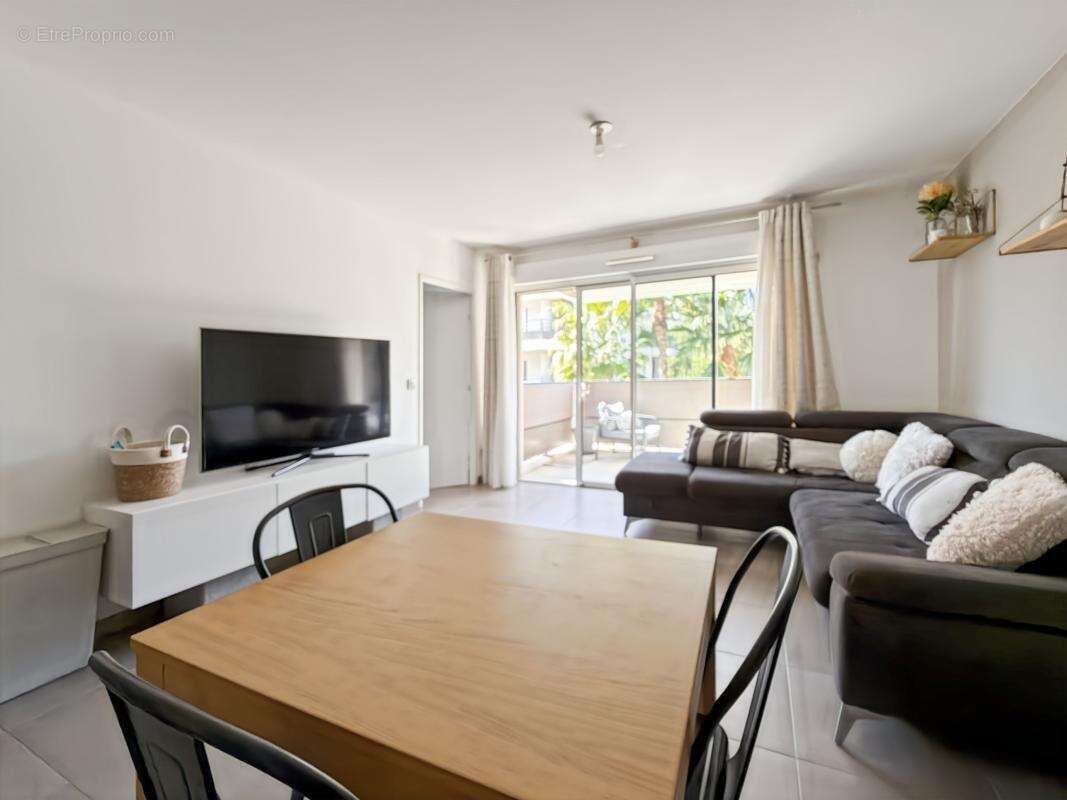 Appartement à FREJUS