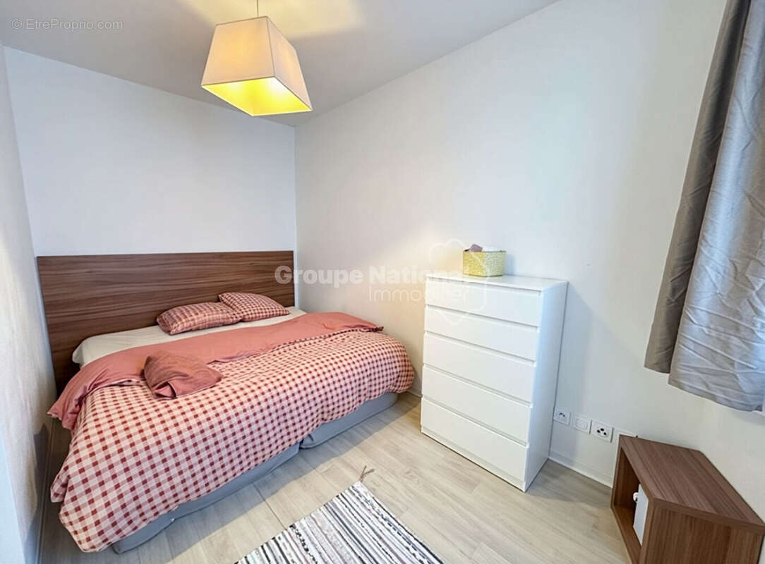 Appartement à MARSEILLE-1E