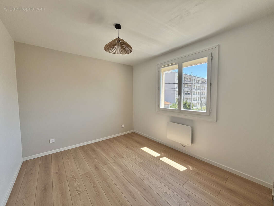 Petit charran   appartement t3 rénové   55 m2   balcon   vue sur crussol - photo 16