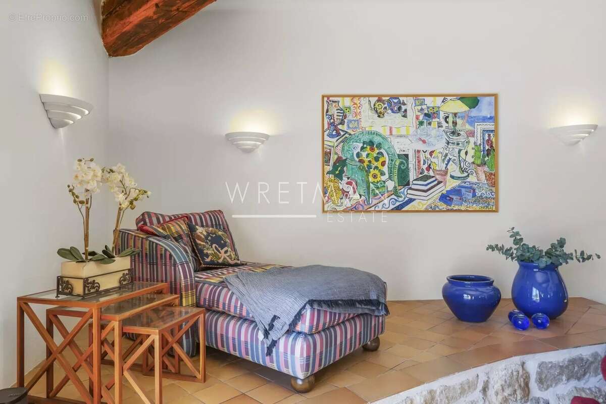 Maison à TOURRETTES-SUR-LOUP