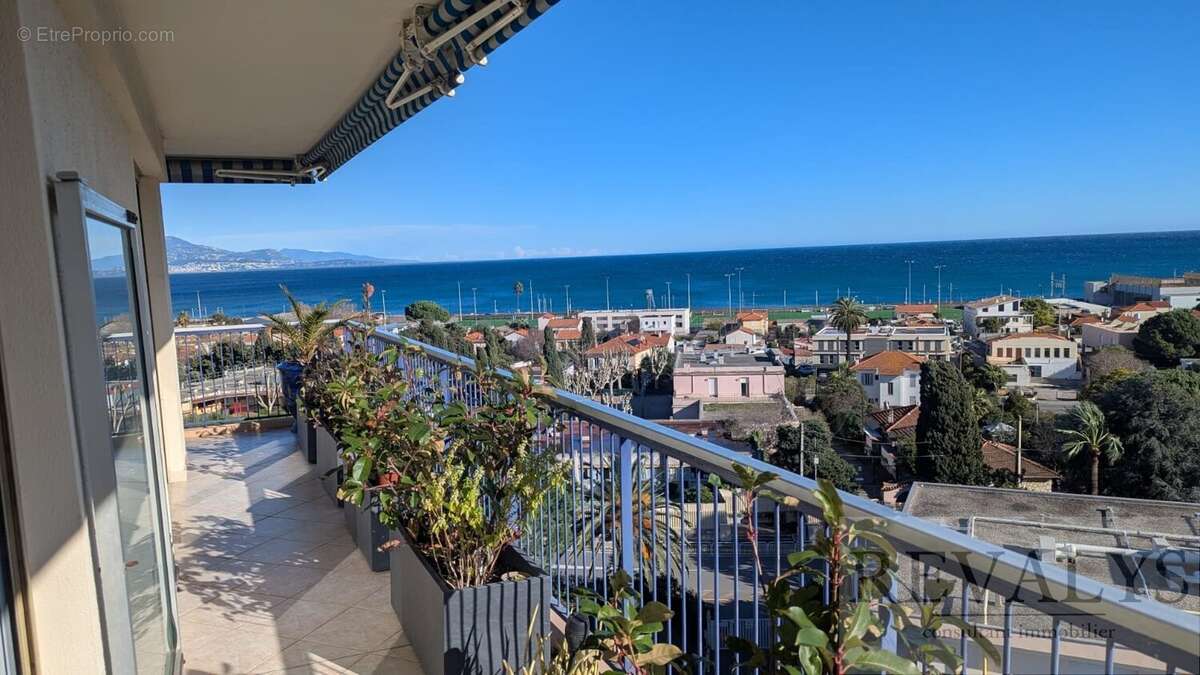Alpes maritimes (06) antibes a vendre 5 pieces au dernier etage vue panoramique mer - photo 4