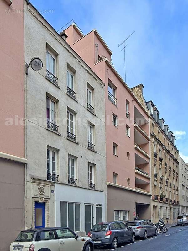 merc26 - Appartement à PARIS-15E