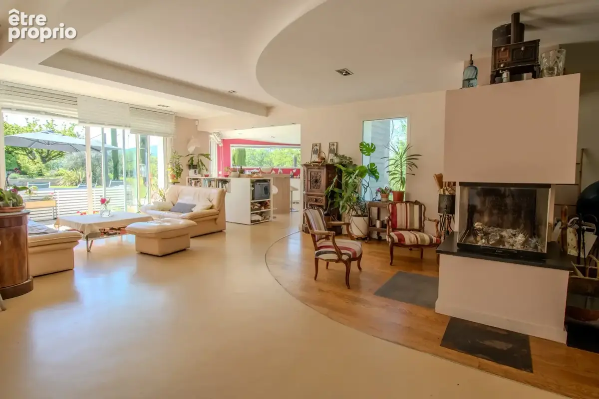 Maison 266 m² à Fontaines-Saint-Martin  - photo 5