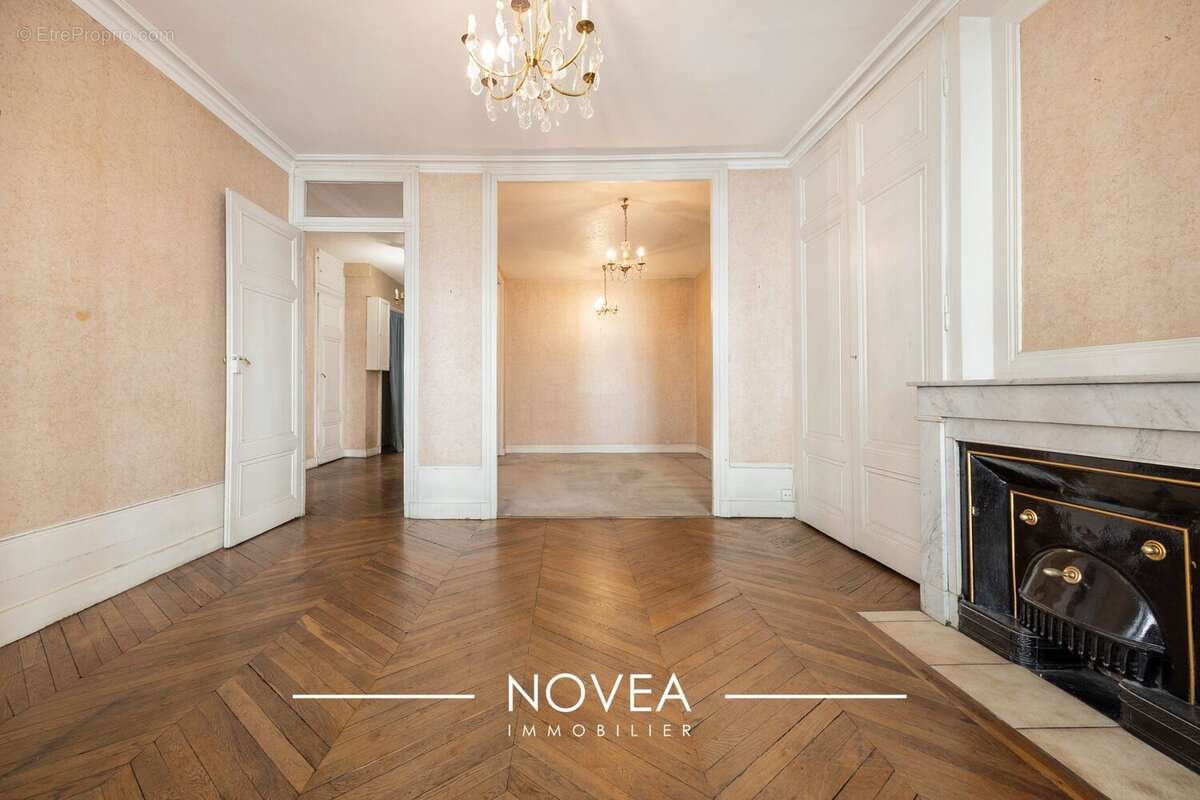 Appartement à LYON-6E