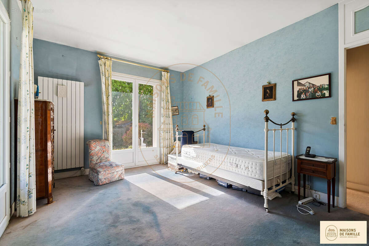 Maison à LE VESINET