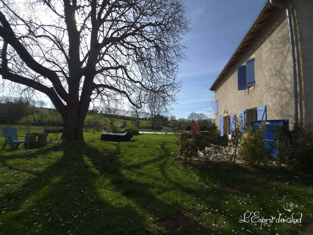 Maison à SALVAGNAC