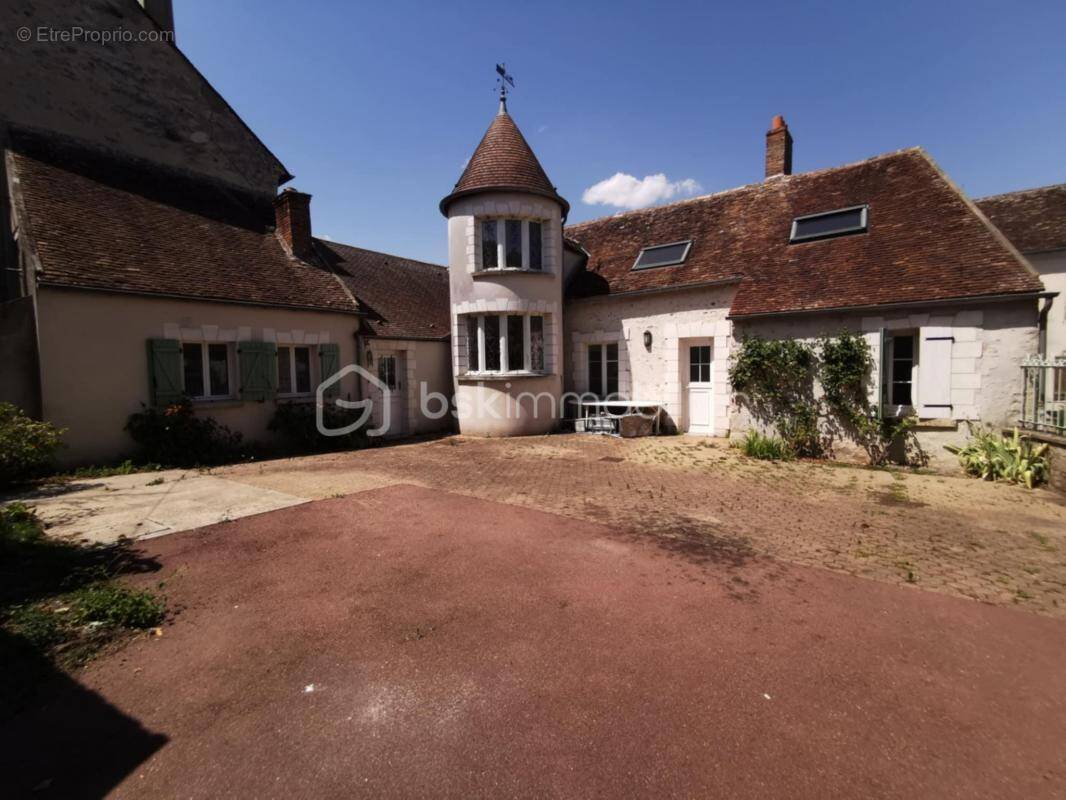Maison à CHEVANNES
