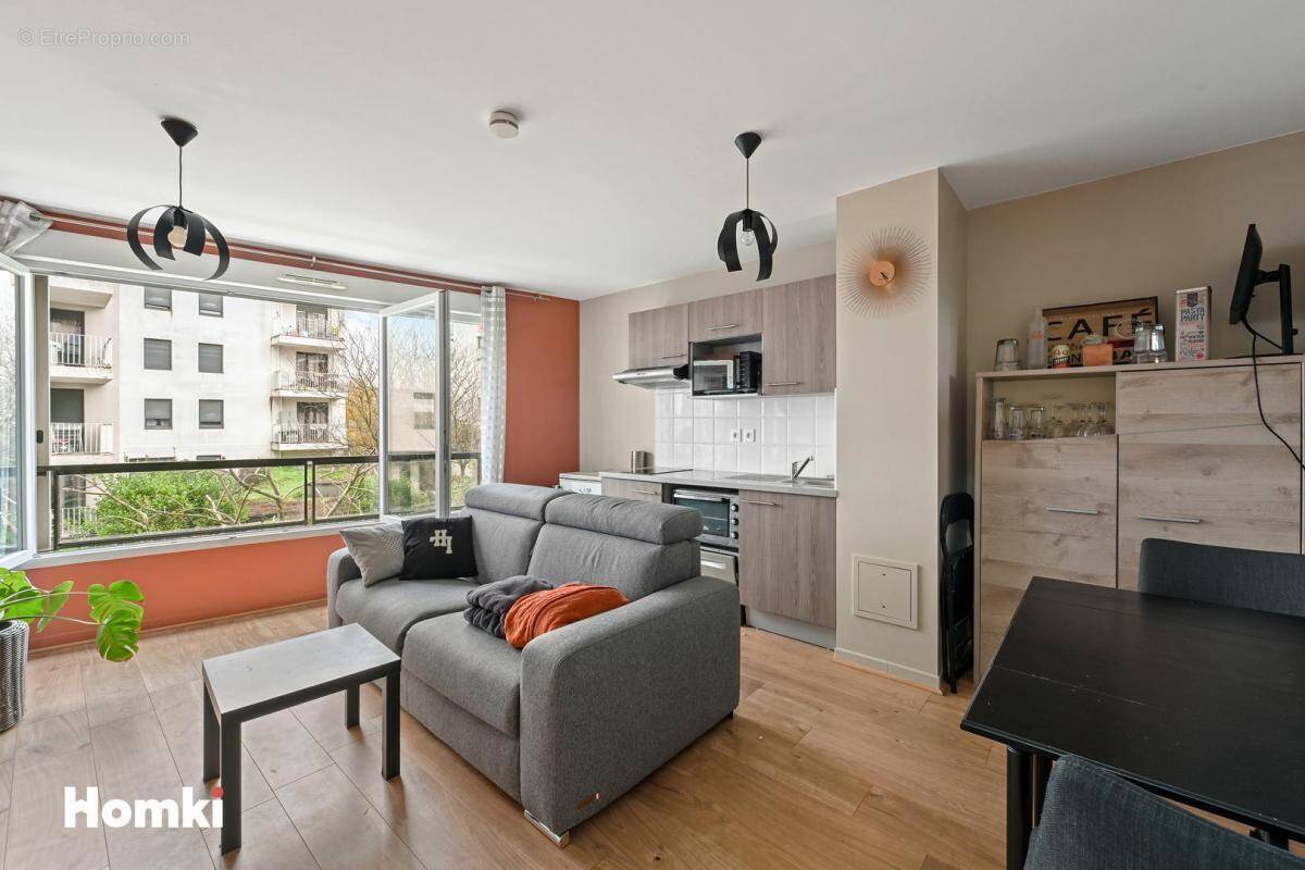 Appartement à FRESNES