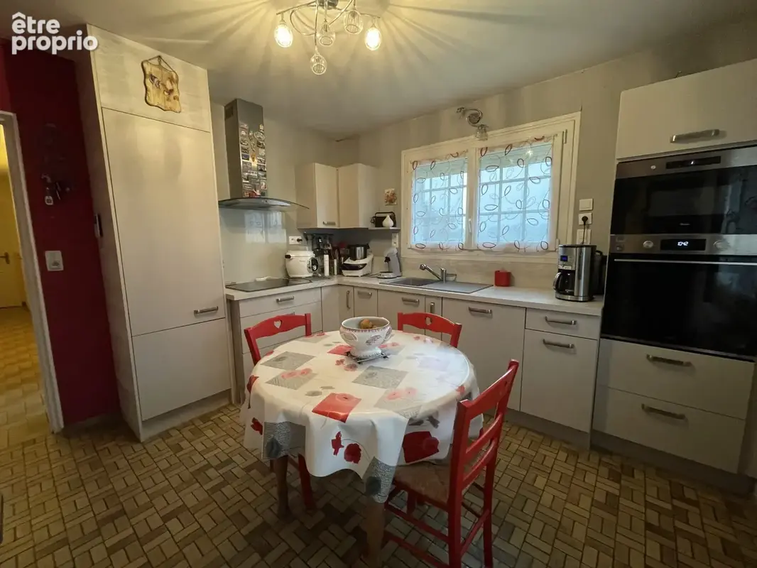 Maison 5 pièces 143 m² à vendre à Auzouville-L'esneval (76760) - photo 4