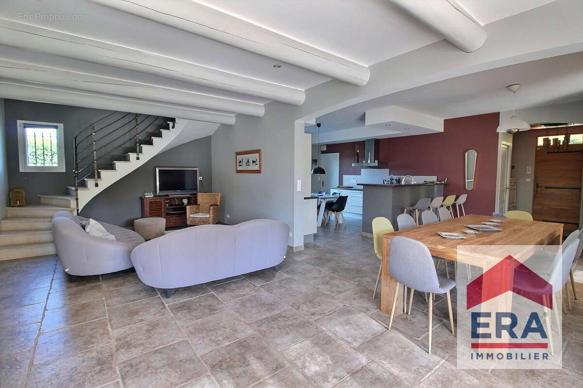 Maison à MONTFAUCON