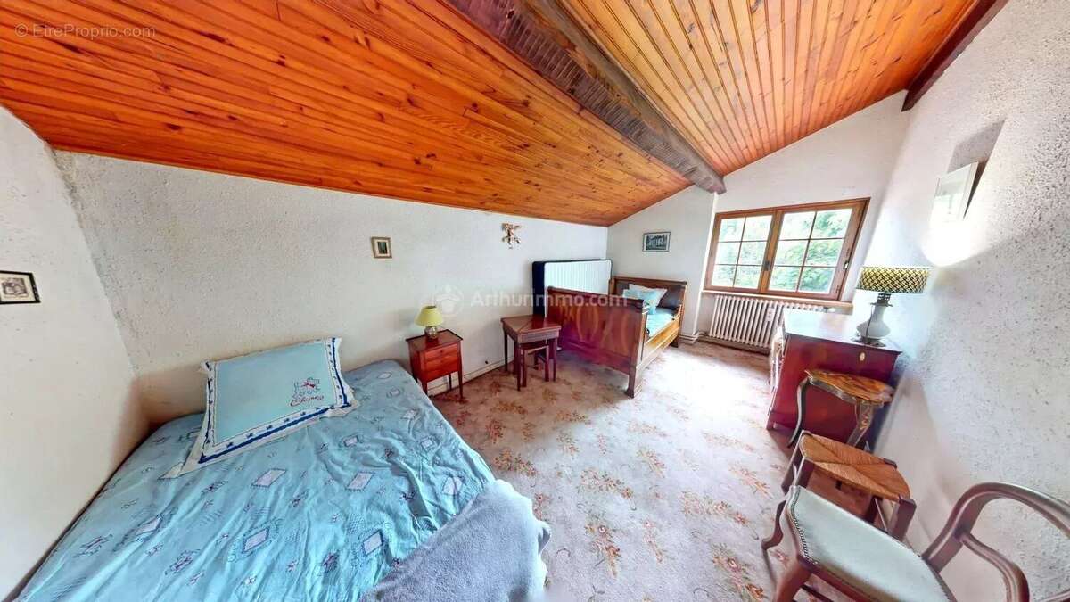 Maison à MEYSSIES