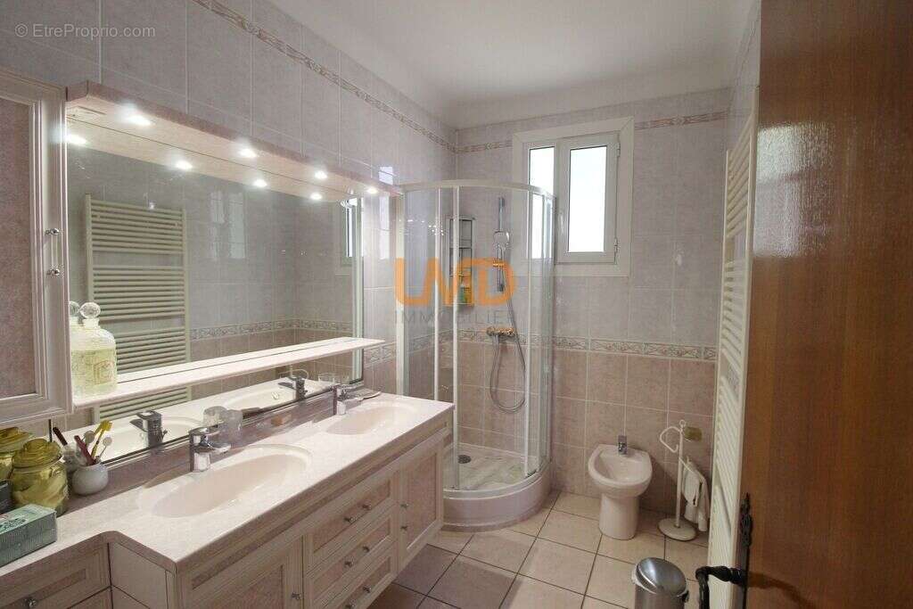 Villa 4 faces de 130m2 avec garage - photo 8