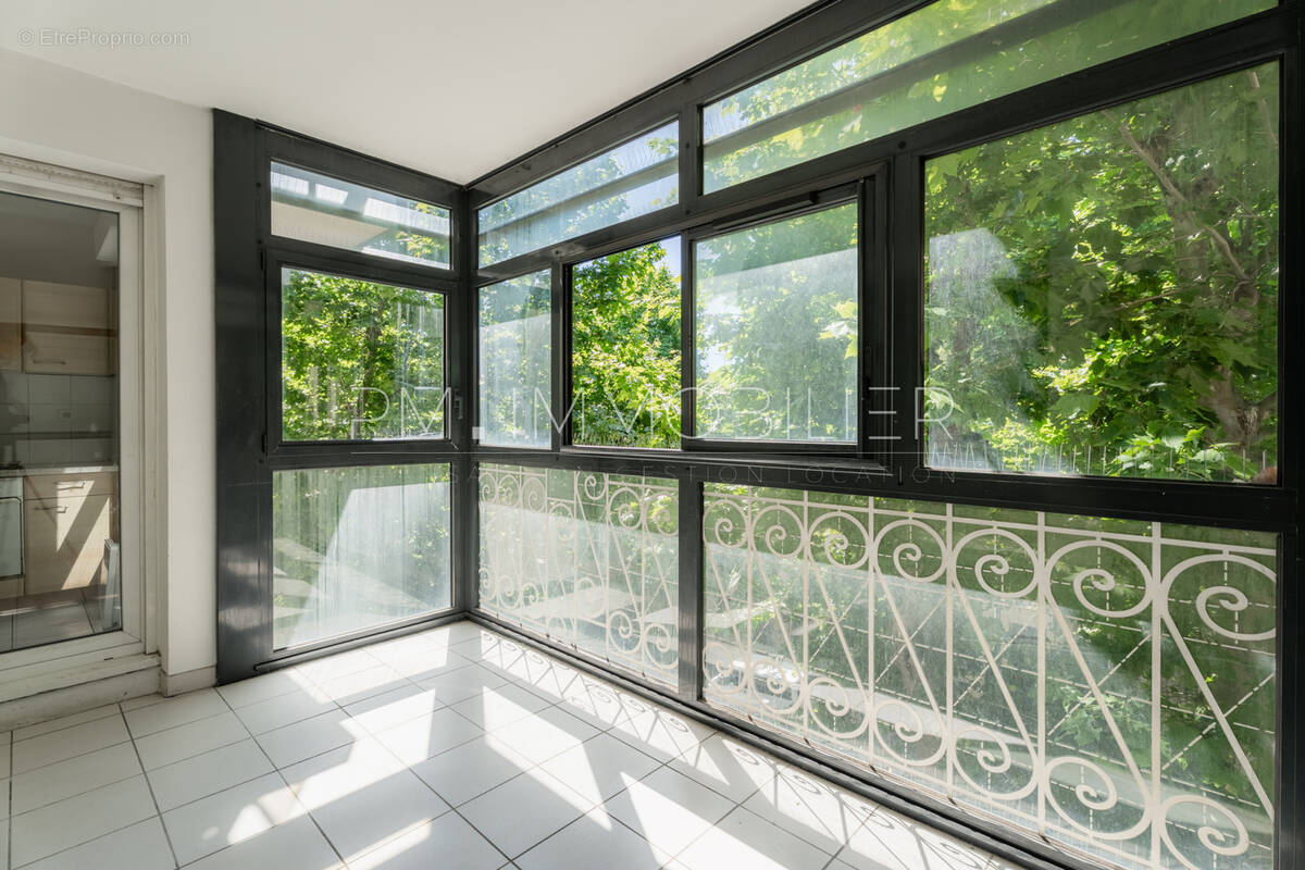 Appartement à MARSEILLE-5E