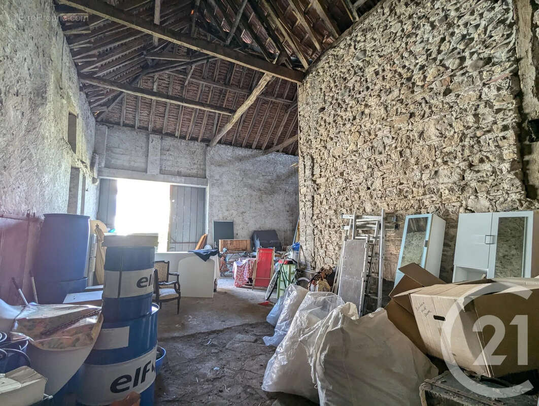 Maison à BARRAUTE-CAMU
