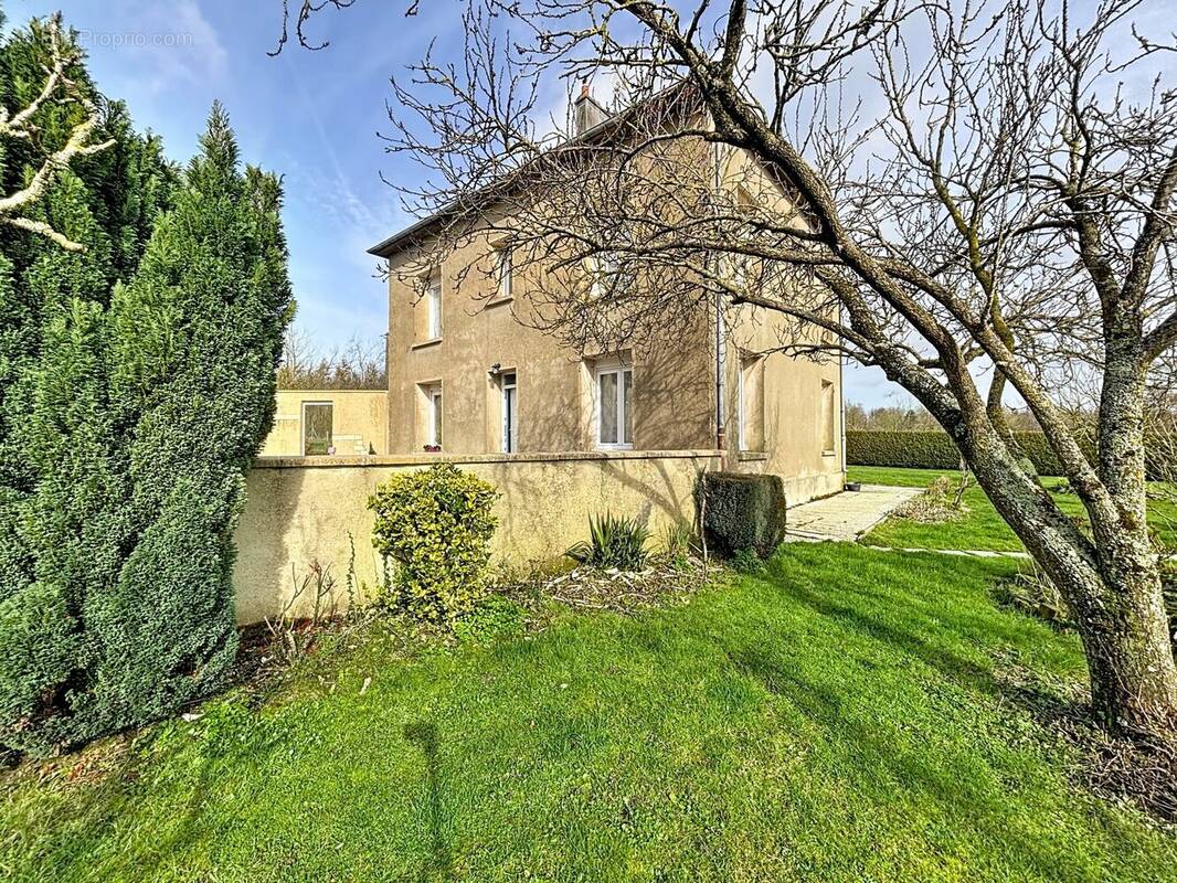 Maison à VILLERS-BOCAGE