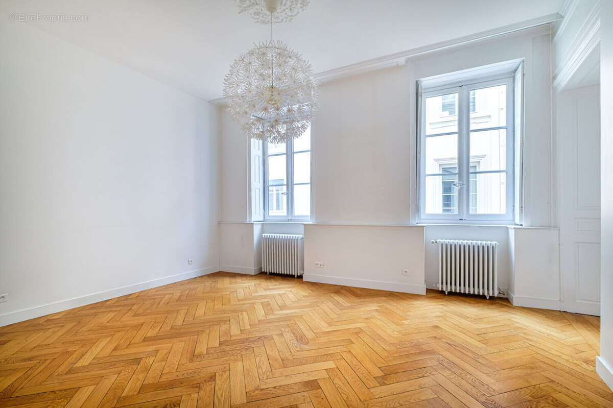 Appartement à LYON-1E