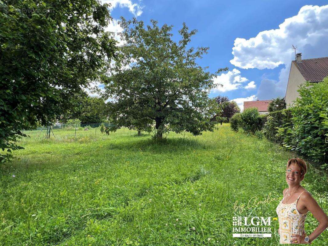 RARE SUR LE SECTEUR - Terrain à bâtir - 1 159 m² - photo 2