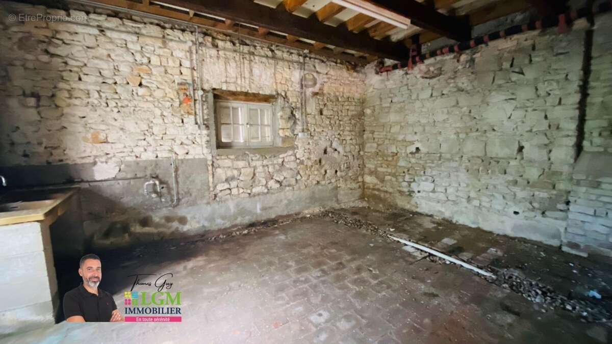 Maison à VEZENOBRES