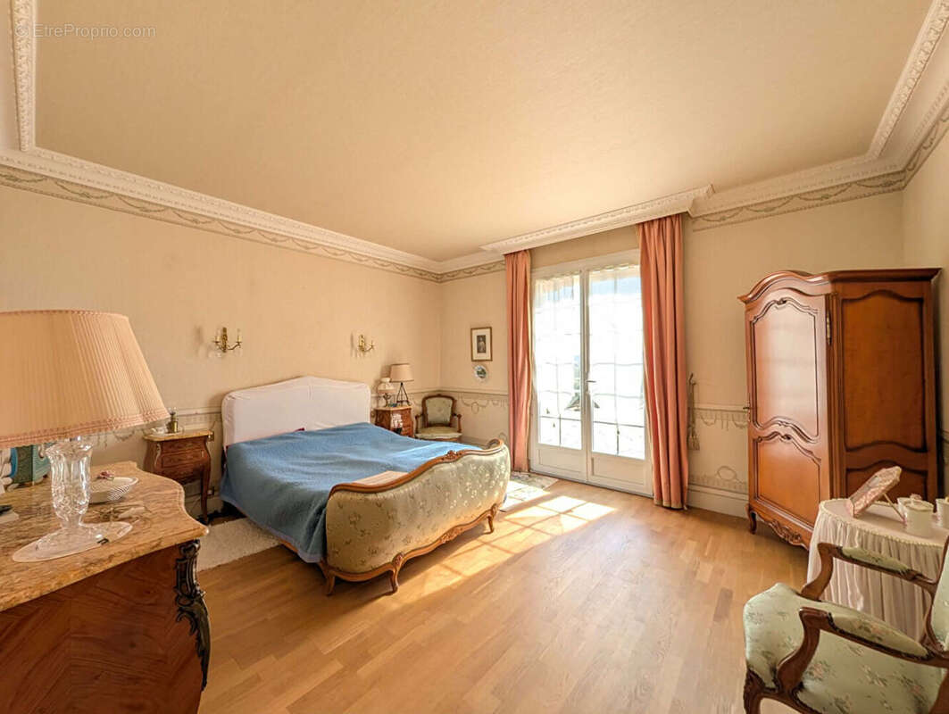 Maison à SAINTE-EANNE