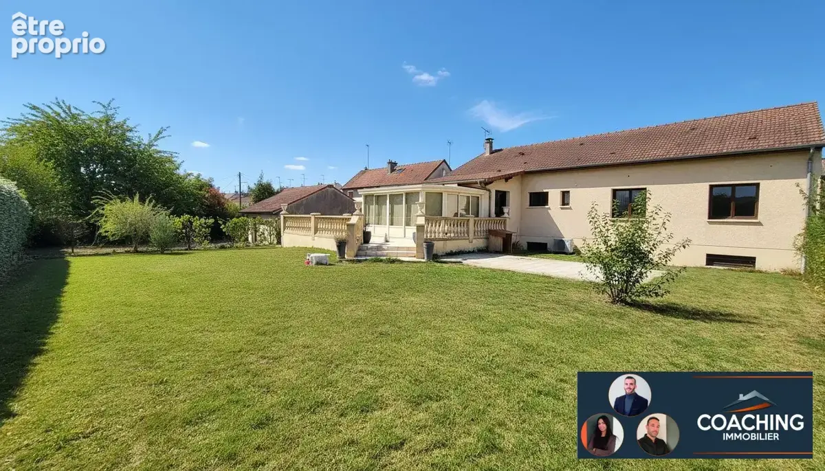 Maison 9 pièces 186 m² à vendre à Vitry-Le-Francois (51300) - photo 2