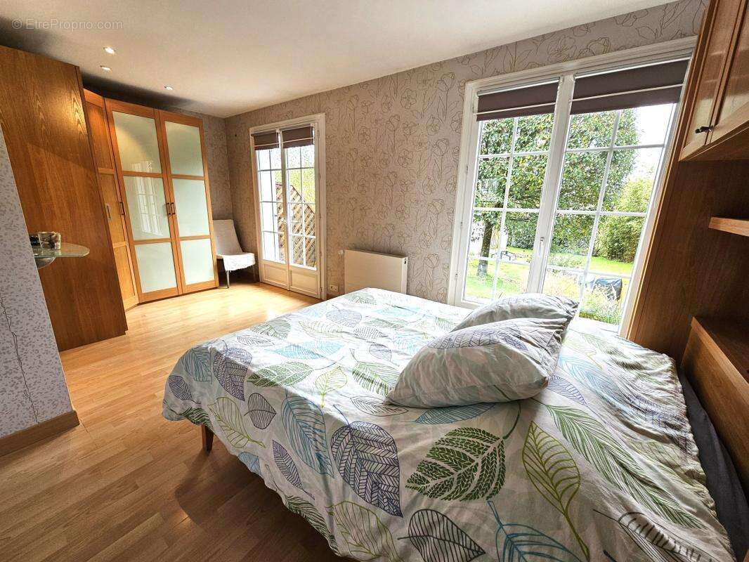 Maison 174m2, 4 chambres, 2 bureaux et un sous-sol - photo 7