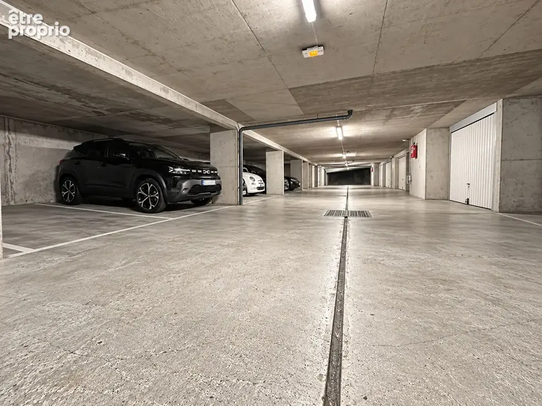 Parking à saint-laurent-du-var - photo 3