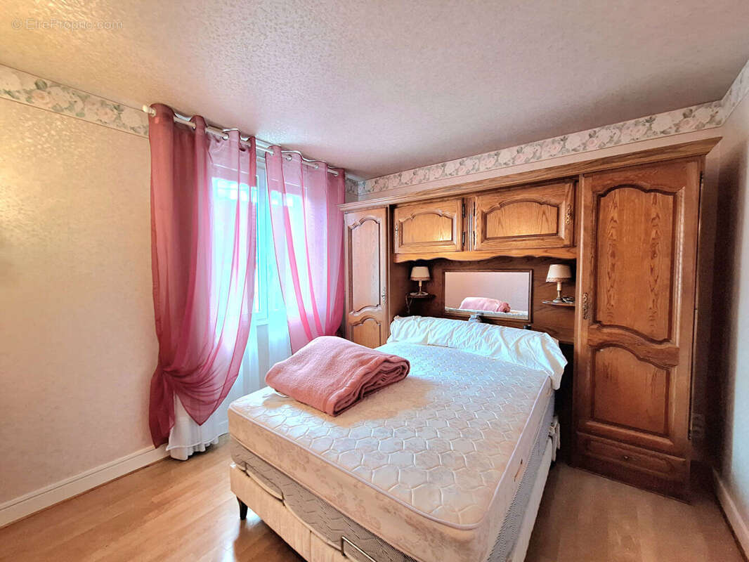 Maison à MONTLUCON