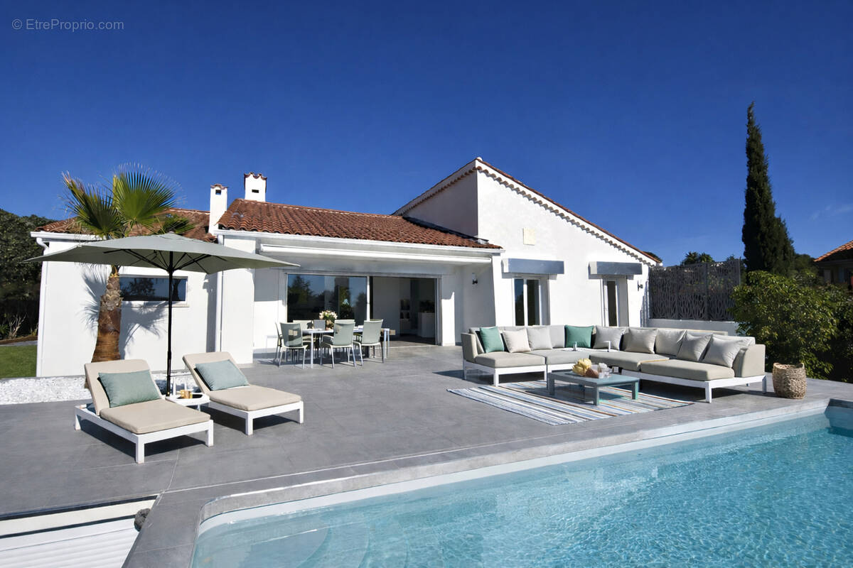 Maison à SAINT-RAPHAEL