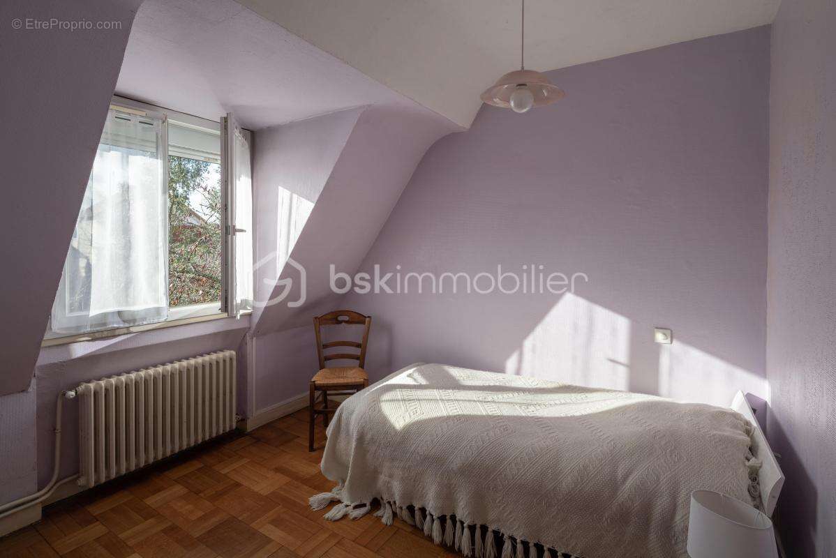 Maison familiale 5 pièces avec sous-sol total - proximité rer d, commerces et écoles à pied - photo 13