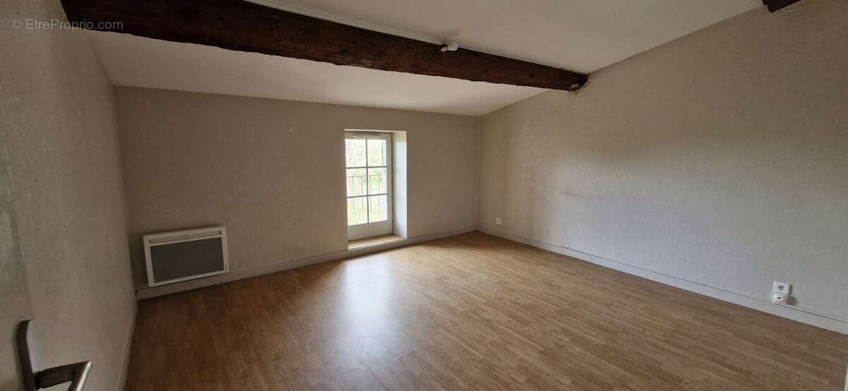 Maison à MORTAGNE-SUR-GIRONDE