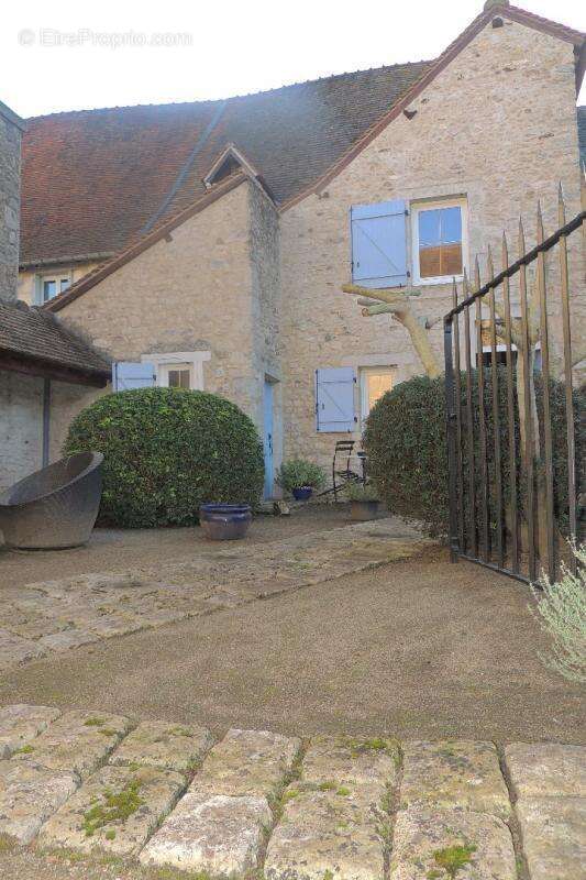 Maison à SAINT-MARCEL