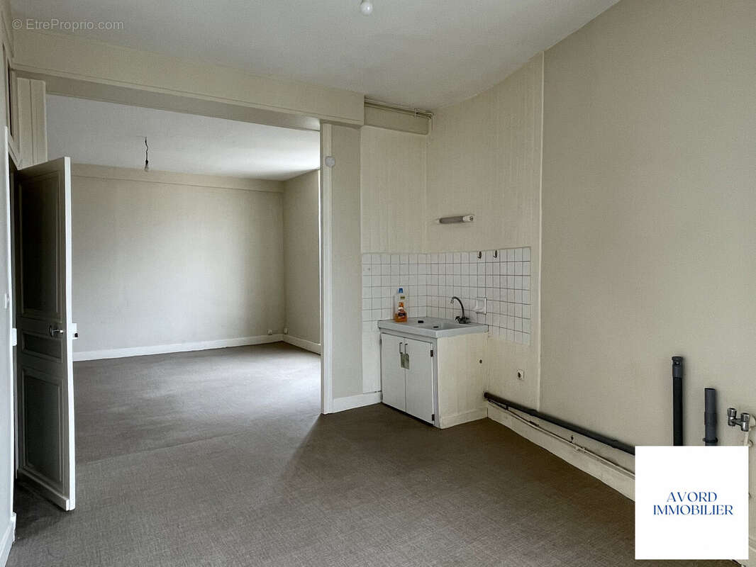 Appartement 1 - cuisine - Appartement à AVORD