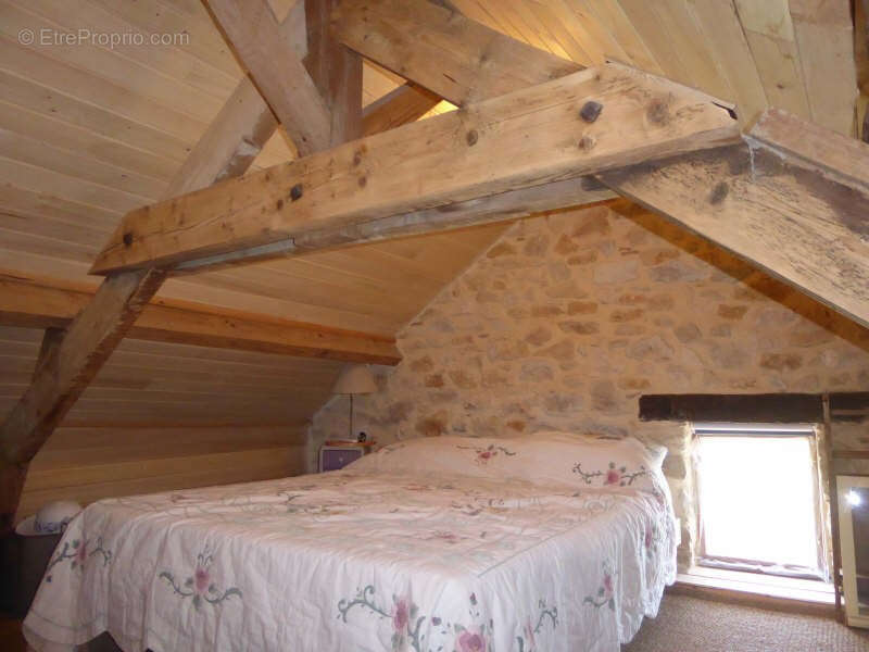 Maison à PUY-L'EVEQUE