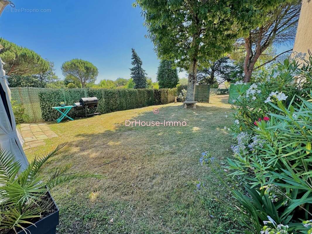 Maison 140 m² à Pradines  - photo 16