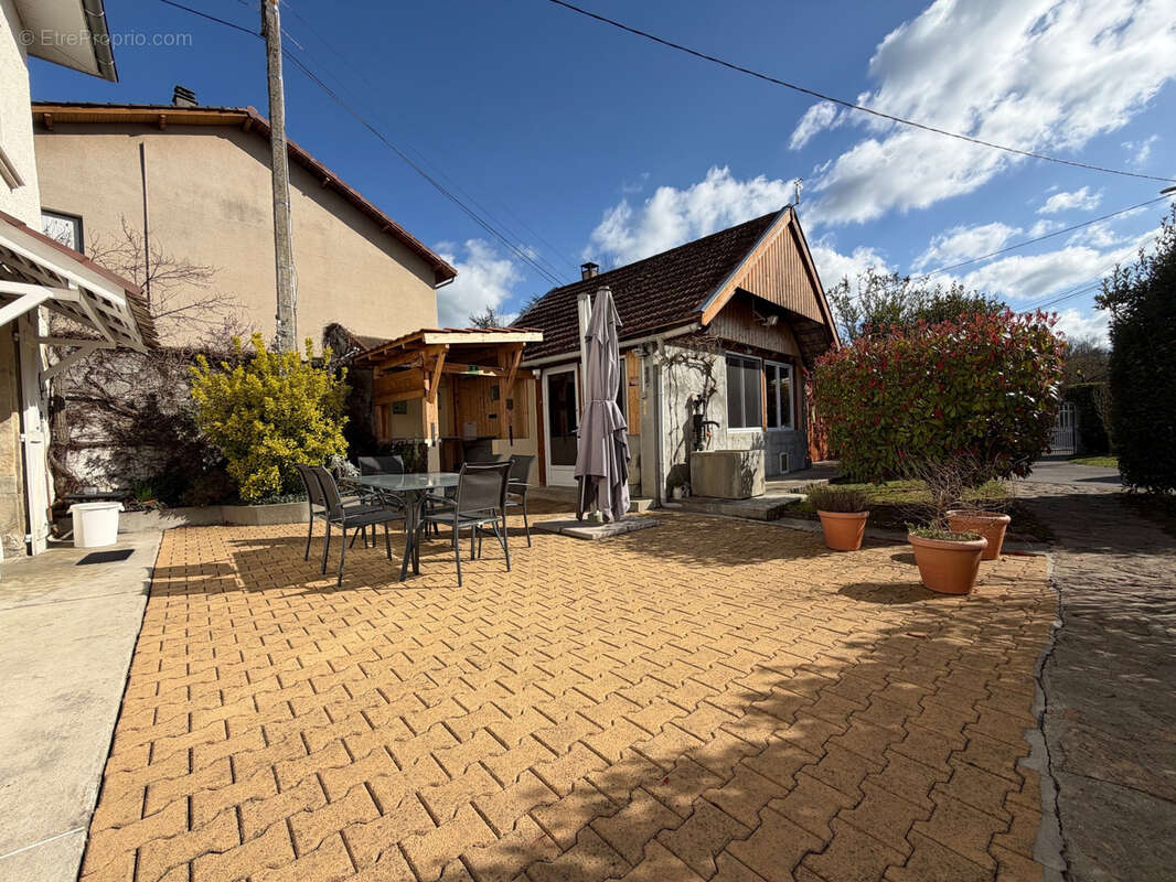 Maison à SAINTE-BLANDINE