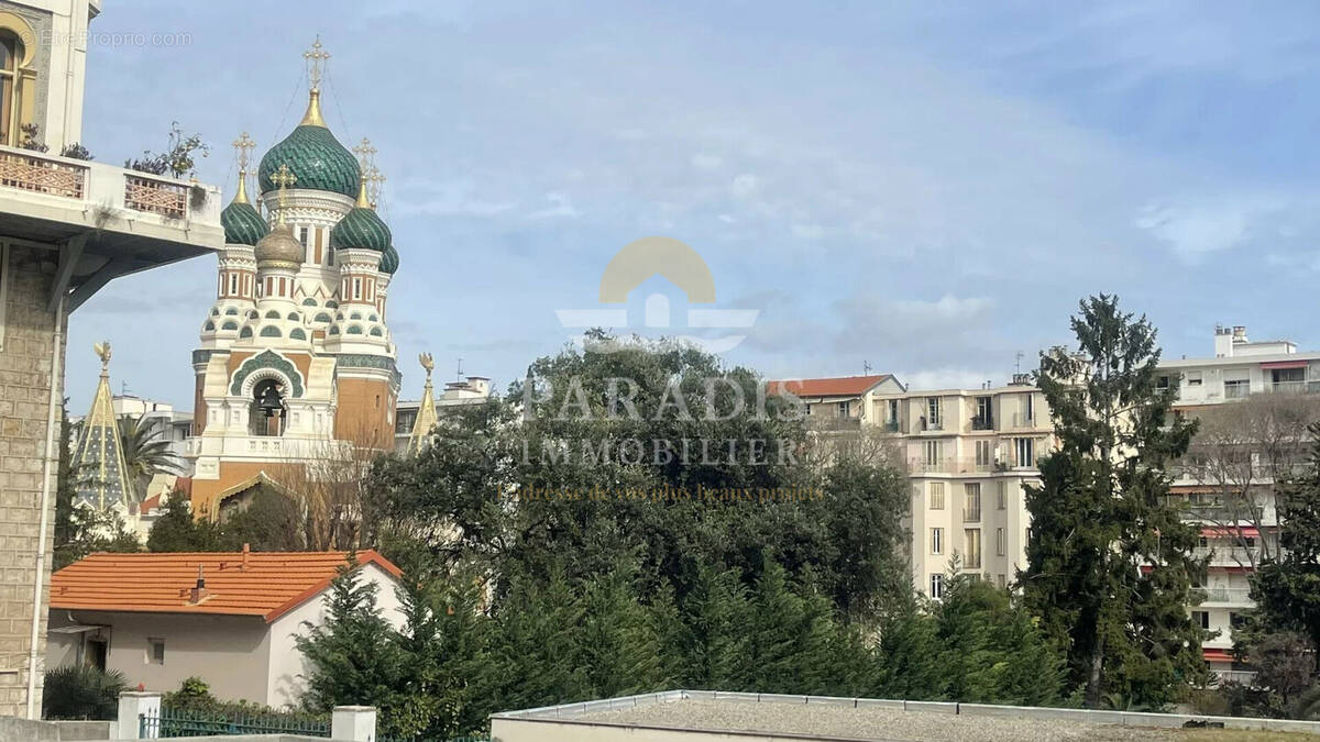 Vue balcon - Eglise Russe de Nice - Appartement à NICE