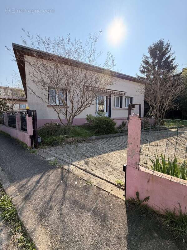 Maison 67 m² à Venissieux  - photo 6