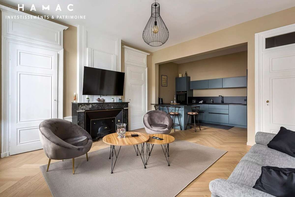 T4 de charme – 79 m² avec ascenseur – secteur ainay / carnot - emplacement exceptionnel - photo 2
