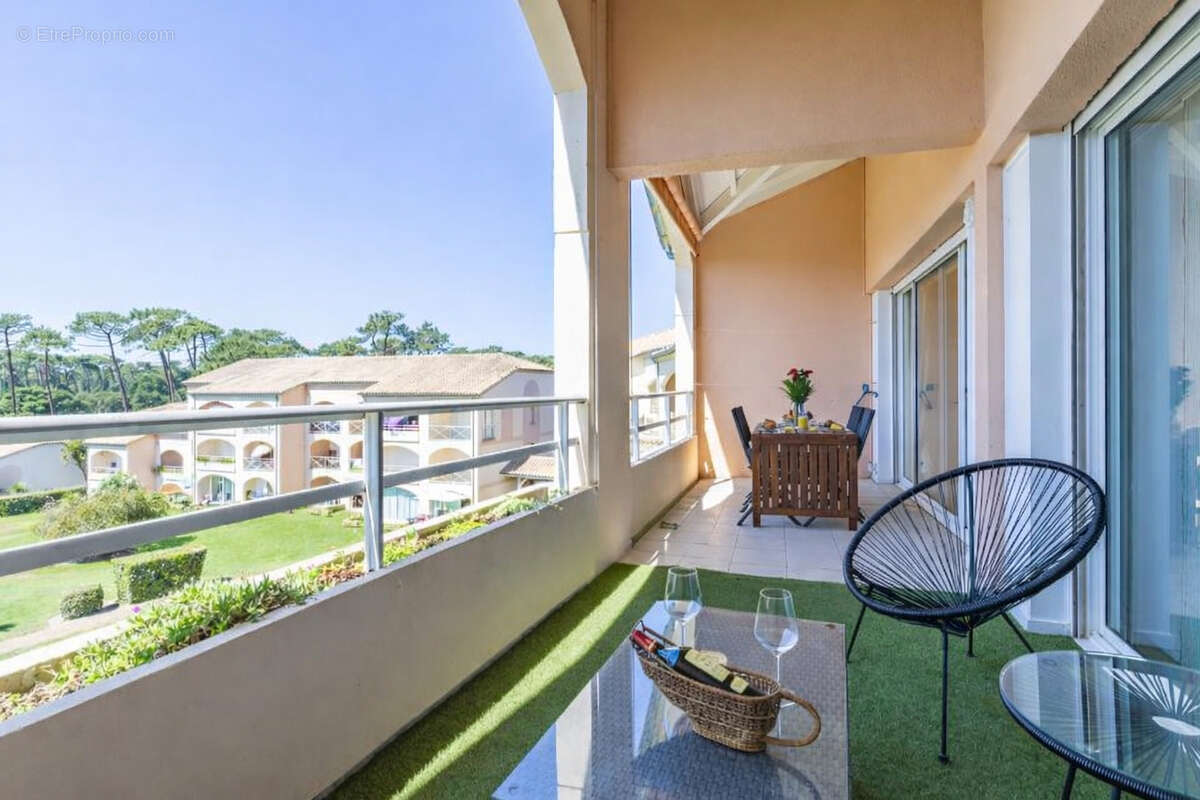 Appartement à MOLIETS-ET-MAA