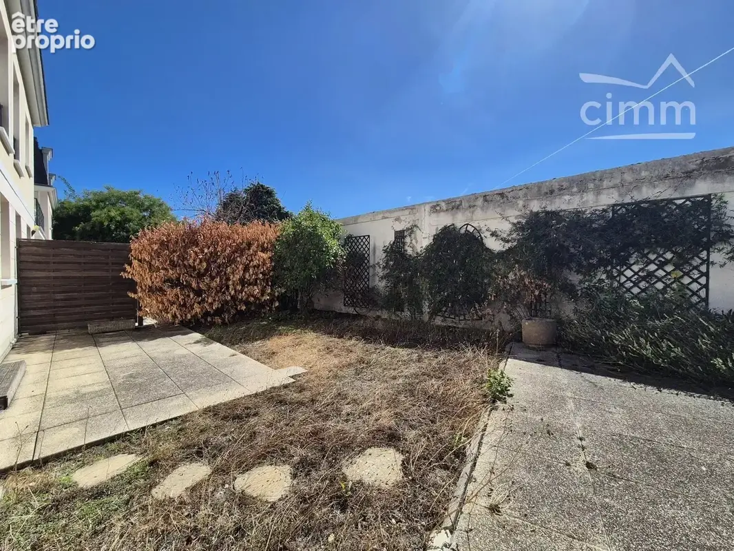 À VENDRE  Appartement 3 pièces de 65 m² dans le quartier Administratif de Blois. - photo 4