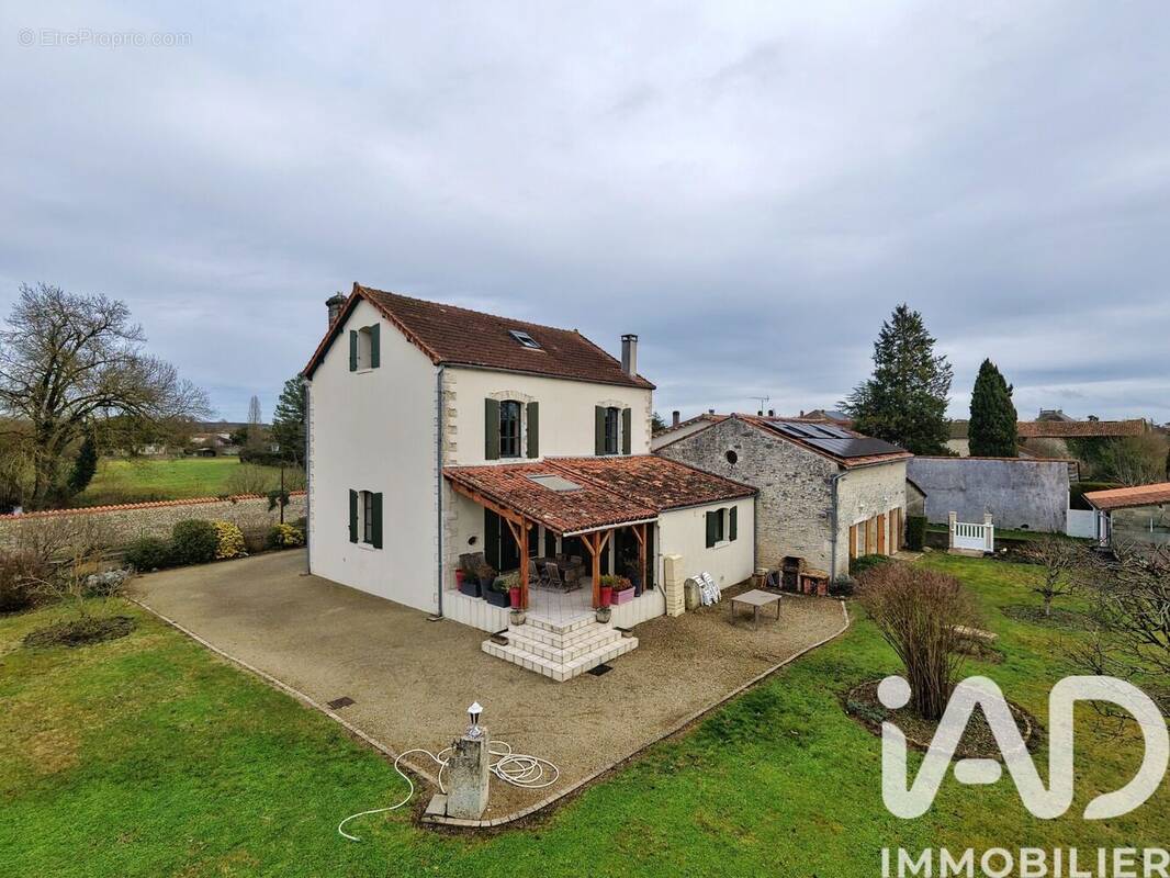 Photo 1 - Maison à MANSLE