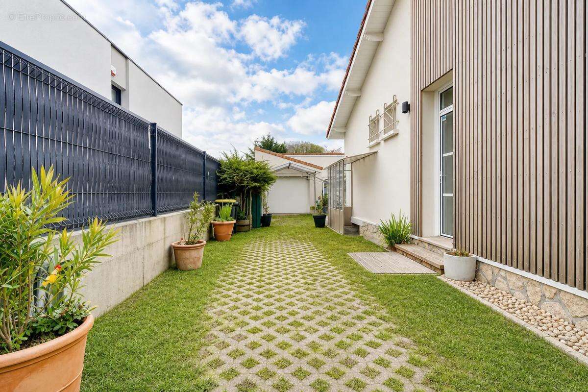 Charmante villa avec vue mer et piscine à St Georges - photo 23