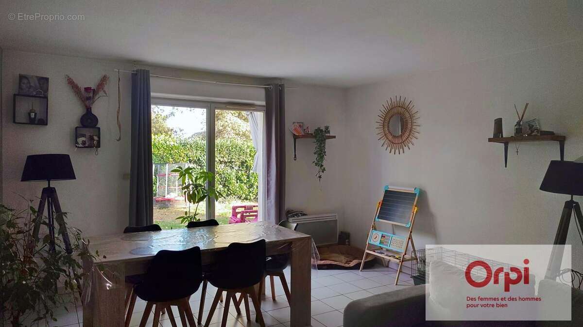 Maison à TERRASSON-LAVILLEDIEU