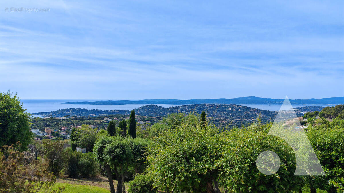 Terrain à SAINTE-MAXIME