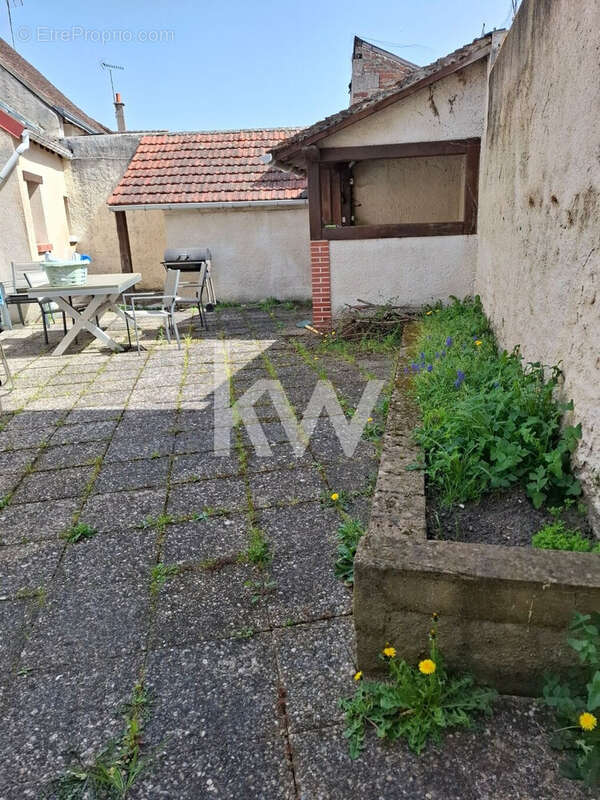 Maison 110 m² à Romorantin-Lanthenay  - photo 2