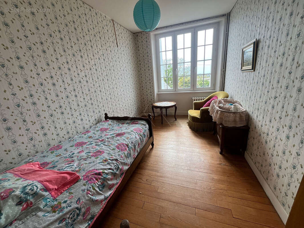 Maison à PLOUGUERNEAU