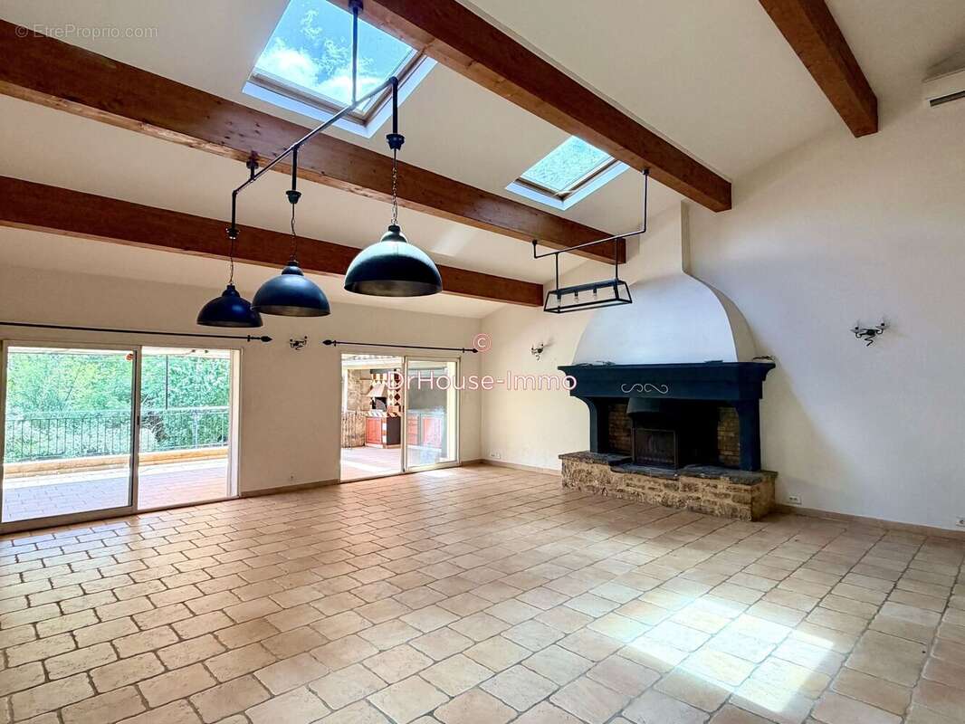 Maison à CARCES