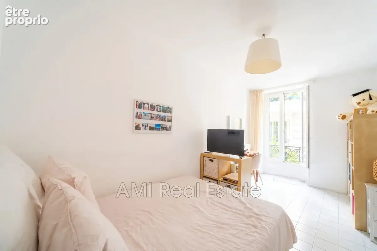 Appartement 4 pièces 68 m² à vendre à Nice (06200) - photo 3